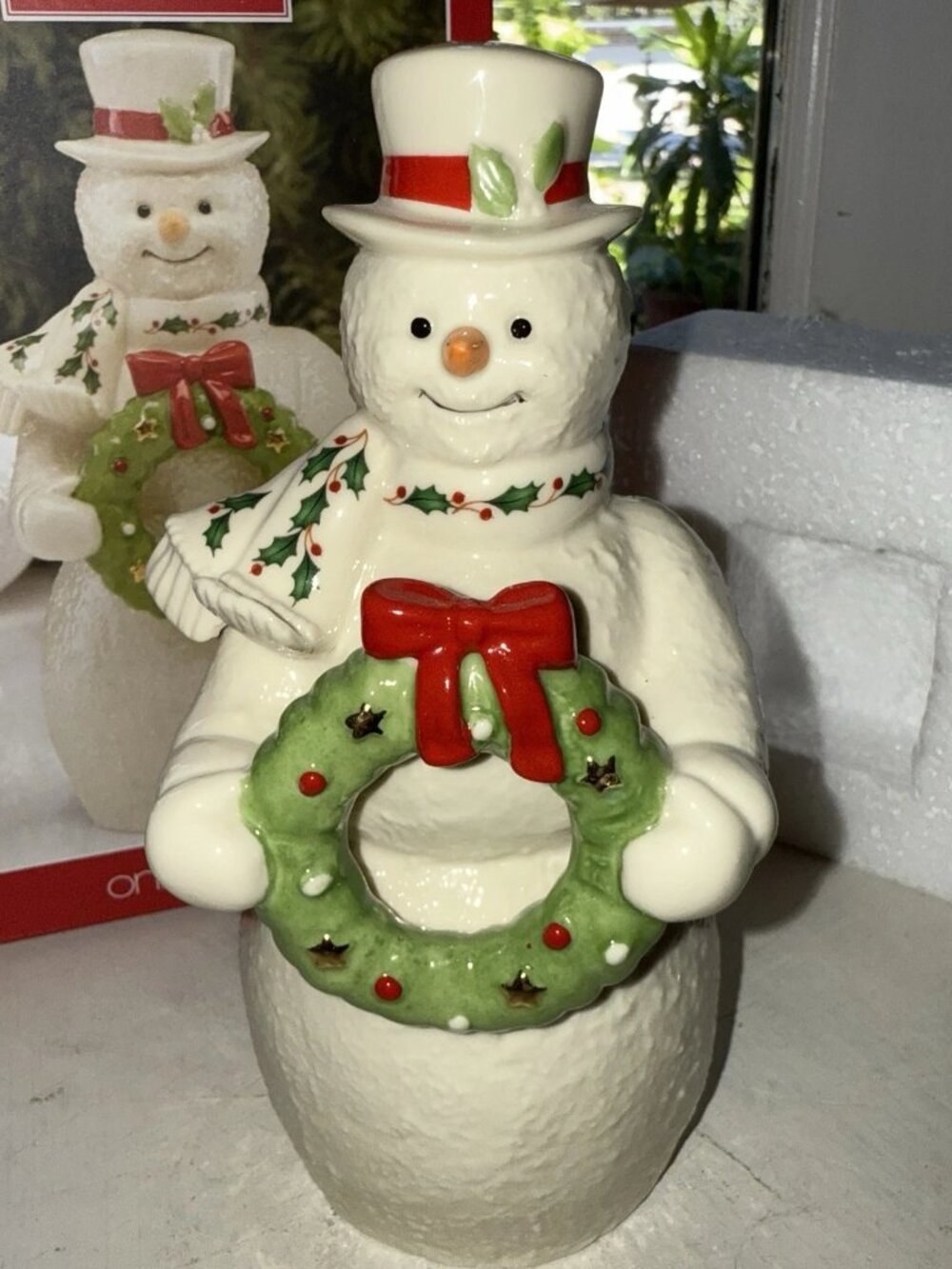 LENOX - NIB - 7" Tall Snowman Figurine - DECKING THE HALLS - 2015 Annual